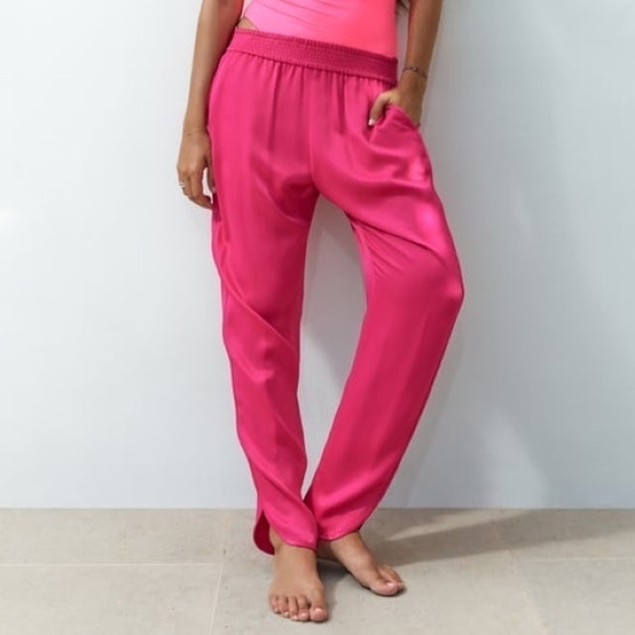Zara Pants - NWT Zara Satin Split Hem Pink Fascia Trousers Pants Pockets Barbiecore Silky